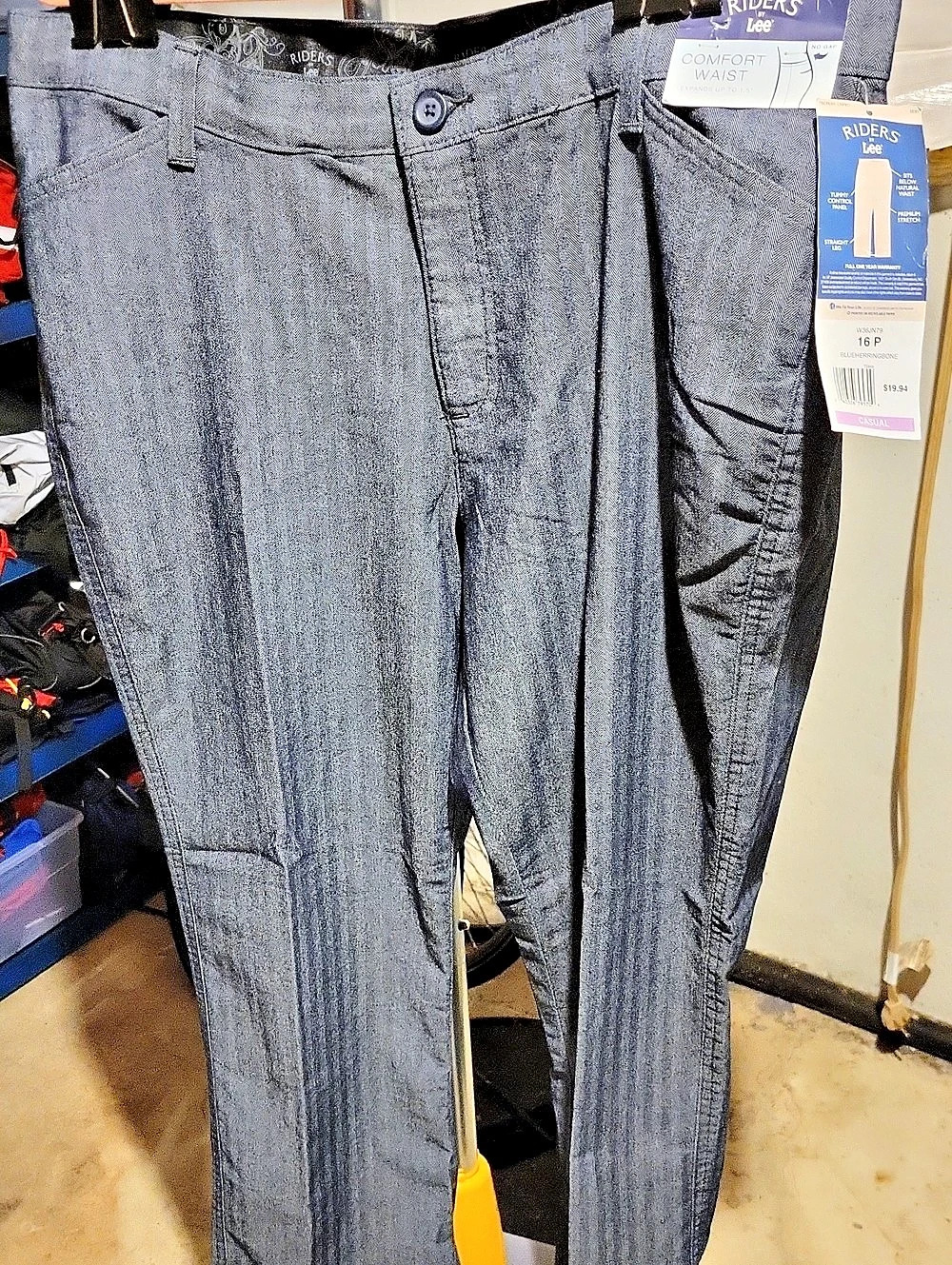 Riders by Lee Comfort Waist Straight Leg Pants Leg Jeans Waist 16P Gray